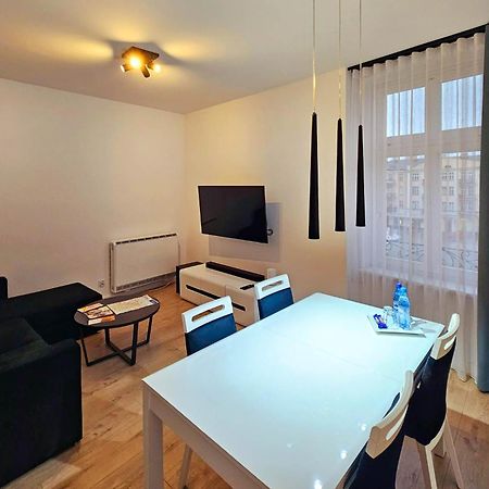 Apartamenty Na Starowce - 3 Pietro Z Widokiem Na Ratusz, Rynek Glowny I Centrum Kaliszki المظهر الخارجي الصورة