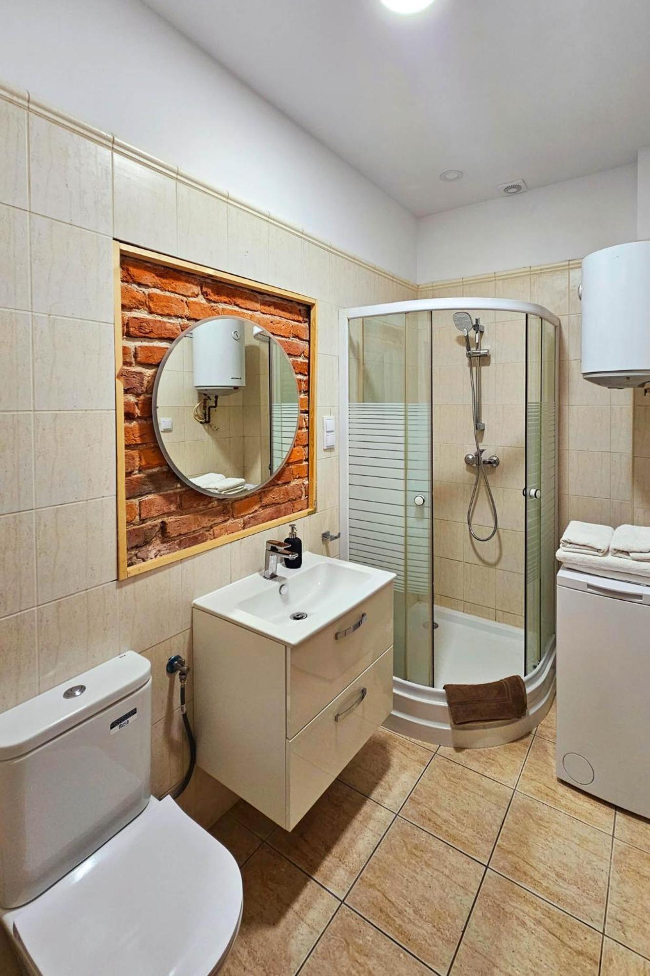 Apartamenty Na Starowce - 3 Pietro Z Widokiem Na Ratusz, Rynek Glowny I Centrum Kaliszki المظهر الخارجي الصورة